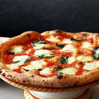 Classic Margherita Pizza